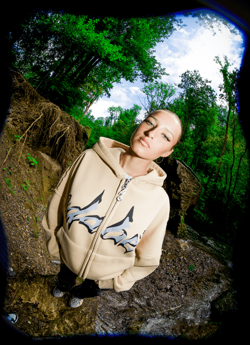 Zip Jacket Washed Beige by 22DABE22® – Stylish beige zip-up jacket with a washed, vintage look