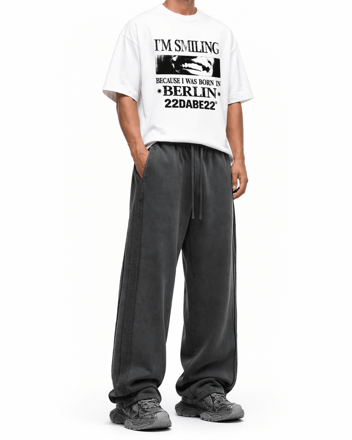 Born in Berlin Smiling T-Shirt – White - 22DABE22®
